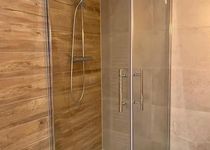 Lägenhet Stadtwohnung Im Altbaustil